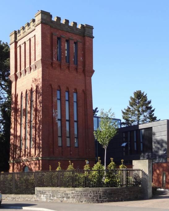 Luxury Water Tower I Roof Bar I Cinema Villa Cardiff Eksteriør bilde