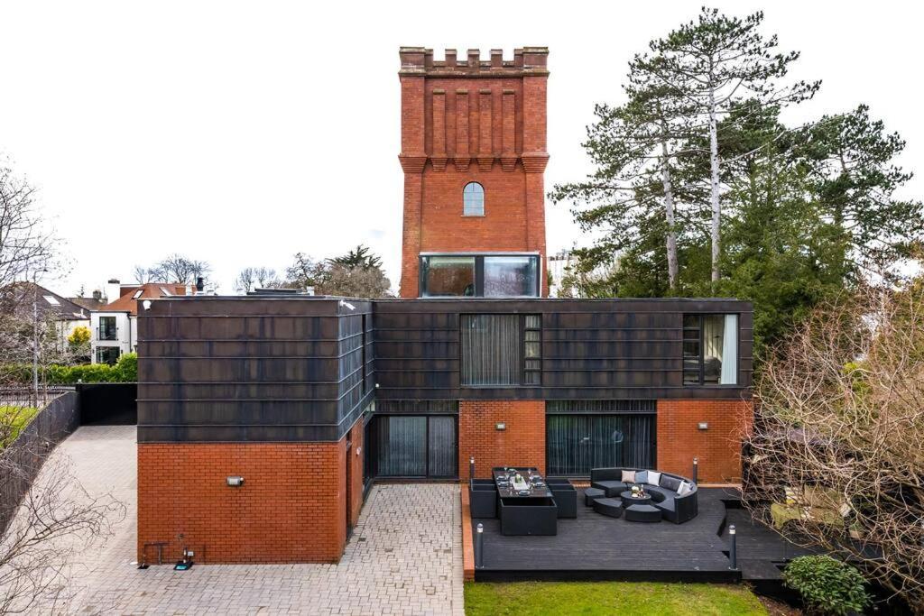 Luxury Water Tower I Roof Bar I Cinema Villa Cardiff Eksteriør bilde