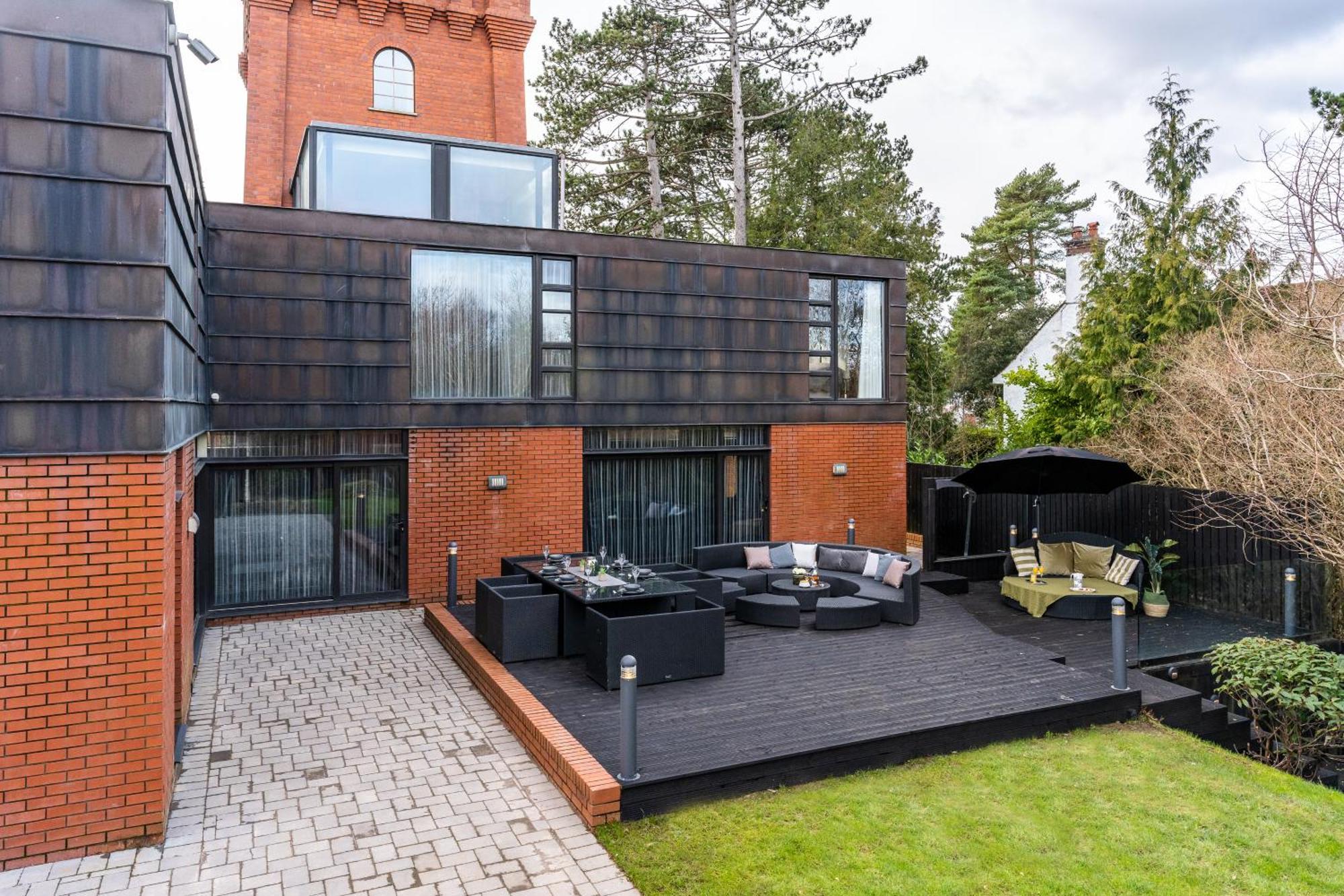Luxury Water Tower I Roof Bar I Cinema Villa Cardiff Eksteriør bilde